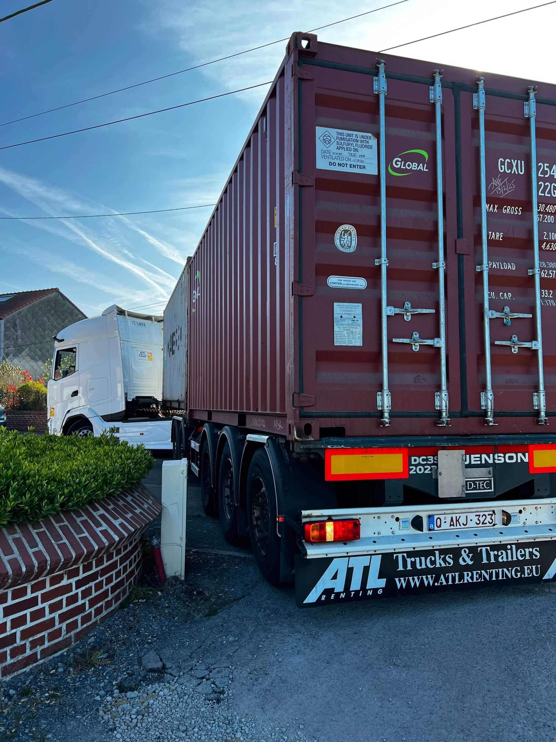 Container-4